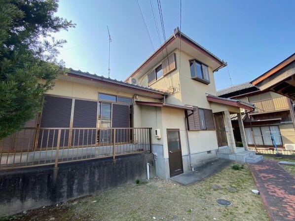 高茶屋小森町一戸建ての物件外観写真